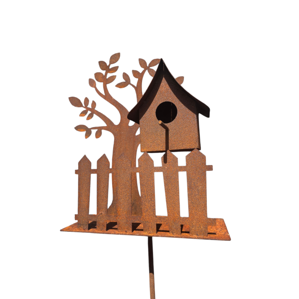 Rostdeko Vogelhaus auf Stab