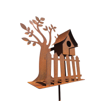 Rostdeko Vogelhaus auf Stab